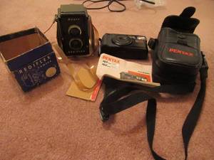 lot 146 image: VINTAGE REDIFLEX CAMERA WITH ORIGINAL BOX AND PENTAX IQ ZOOM 700 WITH CASE