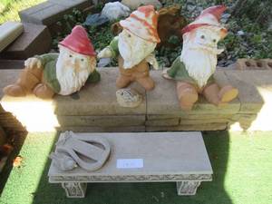 lot 184 image: 3 GNOMES, SMALL BENCH 16 X 5 X 5 AND HORNED FROG ON ROCK