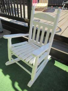 lot 185 image: CHILDRENS WOOD ROCKING CHAIR 19 X 17 X 12