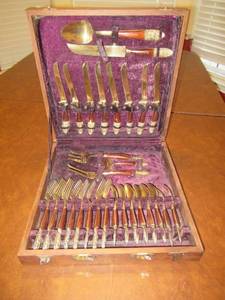 lot 138 image: THIALAND 29 PIECE BRASSWARE IN ROSEWOOD ORIGINAL BOX