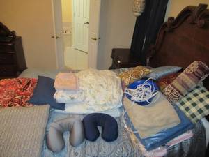 lot 224 image: NECK PILLOWS, BIDDEFORD ELECTRIC BLANKET, ASSORTED PILLOWS, AND QUEEN SIZED FLEECE SHEET SET