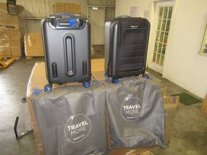 lot 68 image: BLUESMART LUGGAGE. NEW IN UNOPENED BOXES.