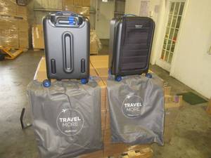 lot 75 image: BLUESMART LUGGAGE. NEW IN UNOPENED BOXES.