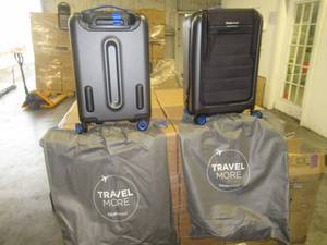 lot 77 image: BLUESMART LUGGAGE. NEW IN UNOPENED BOXES.