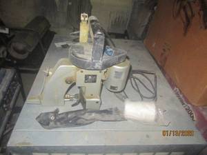 lot 19 image: NEWLONG PORTABLE BAG CLOSER