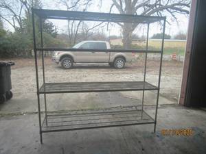 lot 48 image: ADJUSTABLE SHELF