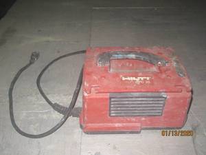 lot 91 image: HILTI DPC20 BATTERY CHARGER