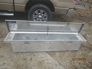 lot 63 image: IRONTON TRUCK TOOLBOXSTORAGE