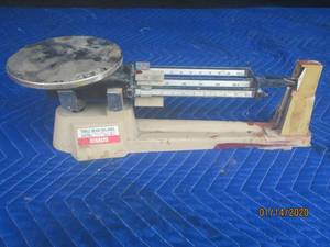 lot 123 image: OHAUS TRIPLE BEAM BALANCE 700 SERIES&nbsp