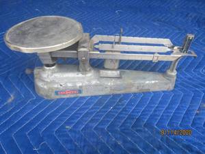 lot 124 image: W.H.CURTIN &amp CO SCALE&nbsp