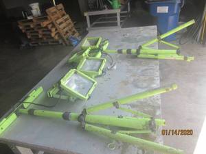 lot 156 image: WORK LIGHTS WITH STAND UNTESTED NEED BULBS 2 TOTAL&nbsp
