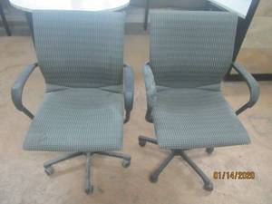lot 172 image: ADJUSTABLE HEIGHT OFFICE CHAIRS&nbsp