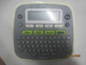 lot 174 image: P-TOUCH BROTHER PT-D200