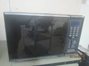 lot 178 image: MICROWAVE&nbsp