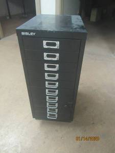lot 183 image: BISLEY 10 DRAWER STEEL UNDER DESK STORAGE CABINET&nbsp