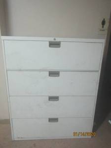 lot 185 image: STEELCASE 4 DRAWER LATERAL FILE CABINET&nbsp
