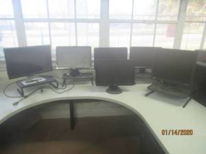 lot 188 image: COMPUTER MONITORS &amp VENTED METAL MONITOR DESKTOP RISER FOR COMPUTERS ,LAPTOPS &amp PRINTERS&nbsp