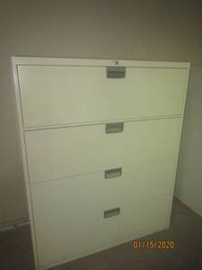 lot 202 image: STEEL CASE 4 DRAWER LATERAL FILE CABINET&nbsp