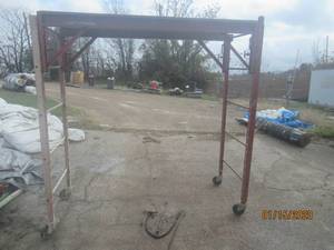 lot 204 image: RED ROLLING SCAFFOLD