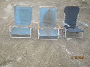 lot 214 image: ADULT BEACH CHAIRS&nbsp