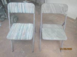 lot 270 image: FOLDING CHAIRS
