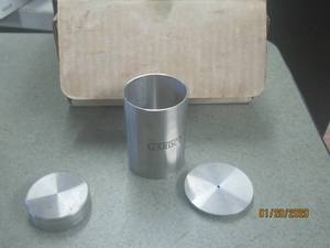 lot 277 image: GARDCO SPECIFIC GRAVITY CUP WITH TARE WEIGHT