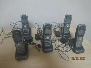 lot 279 image: LANDLINE CORDLESS PHONES
