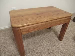 lot 12 image: OAK SIDE TABLE 30 X 18 X 19