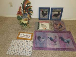 lot 20 image: ROOSTERS INCLUDING 24 CERAMIC ROOSTER, PICTURES, FLOOR MAT AND MORE