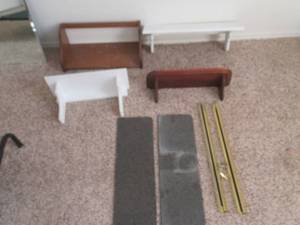 lot 30 image: 5 SHELVES