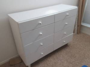 lot 33 image: WHITE WOODEN PAINTED DRESSER 45 X 15 X 35