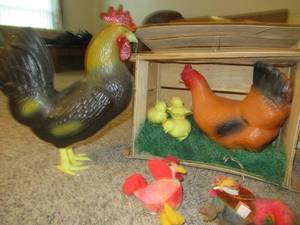lot 42 image: PLASTIC ROOSTER, HENS AND CHICKS WITH BEANIE BABIES IN BEAN CRATES