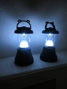 lot 44 image: I-ZOOM LED LANTERN LIGHTS 6 TALL