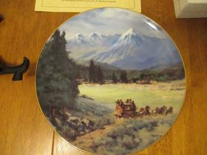 lot 50 image: THE BURLINGTON NORTHERN AND SANTA FE RAILWAY COMPANY COLLECTORS PLATE SAN FRANCISCO PEAKS NO. 7657 BY DRESSLER WITH COA