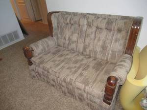 lot 73 image: VINTAGE WOOD AND CLOTH LOVE SEAT 54 WIDE GREAT SHAPE