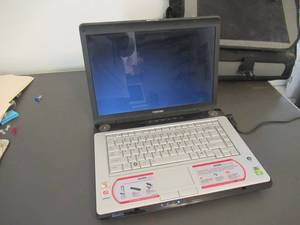 lot 103 image: TOSHIBA SATELLITE MODEL# A2Q5-S4697 WITH WINDOW VISTA HOME PREMIUM, AMD TURION 64 PROCESSOR, INTERNET ACCESS READY WITH CHARGER WORKS GREAT
