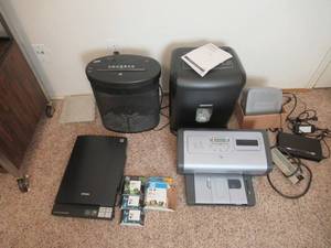 lot 105 image: 2 STAPLES PAPER SHREDDERS, EPSON V300 PHOTO PRINTER, HP PHOTOSMART 7660 PRINTER, BELKIN BATTERY BACKUP, HP INK CARTRIDGES AND MORE AND