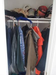 lot 136 image: CLOSET LOT INCLUDES WALLS MENS JACKET, LEATHER JACKET, PURSES, SCARFS, HATS AND MORE