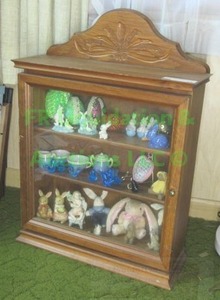 lot 15 image: Assorted porcelain & glass collectibles plus oak wood display case 17 x 7 x 23