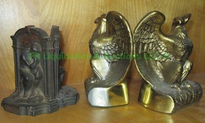 lot 44 image: Brass eagle and Cast iron Thinking man book ends