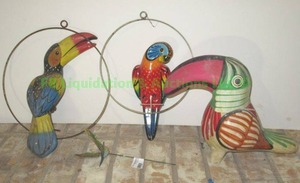 lot 83 image: Ceramic south American bird hangers and figure