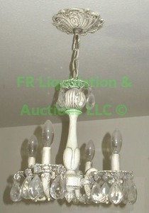 lot 115 image: Retro crystal trim chandelier