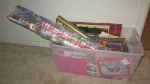 lot 142 image: Assorted gift wrapping paper & bags