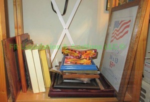 lot 159 image: Assorted photo frames