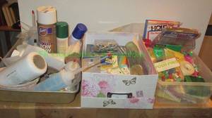 lot 164 image: Assorted arts and crafts supplies as shown