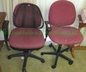 lot 180 image: Office chairs, 2 count
