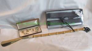 lot 253 image: Gentlemens accessories including matching cuff link, tie tac, money clip set and more
