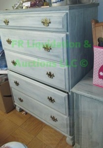 lot 263 image: Retro chest of drawers 33 x 18 x 47. Matches lots 5, 234, 256