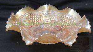 lot 291 image: Northwood Marigold ruffle edge carnival glass candy dish