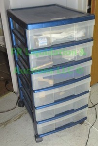 lot 267 image: Sterilite plastic storage drawers plus contents of assorted craft and sewing items